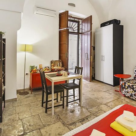 B&B Affittacamere Del Teatro Бриндизи Екстериор снимка