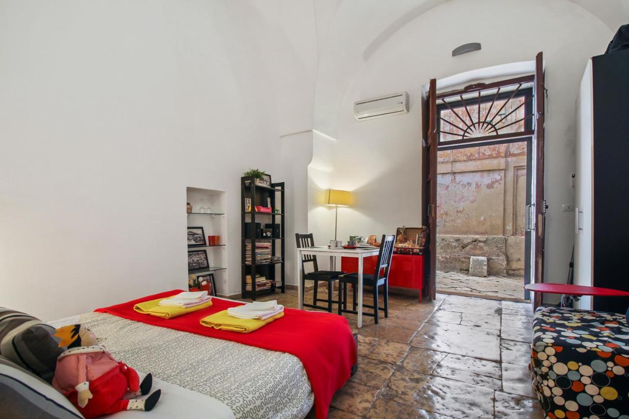 B&B Affittacamere Del Teatro Бриндизи Екстериор снимка