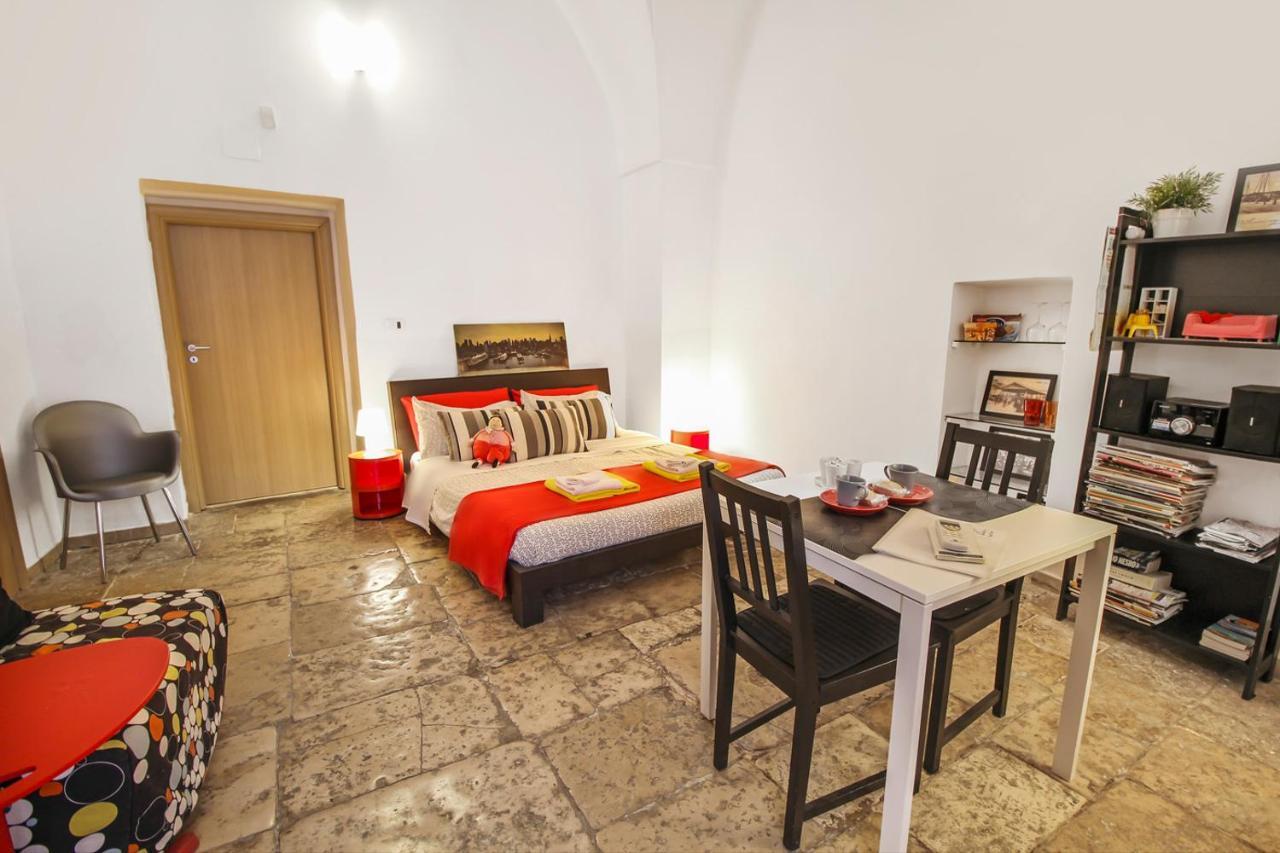 B&B Affittacamere Del Teatro Бриндизи Екстериор снимка