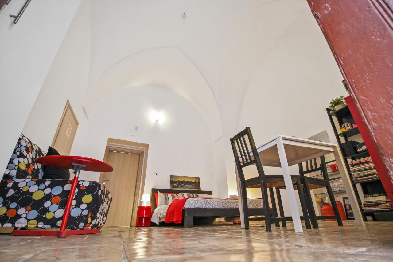 B&B Affittacamere Del Teatro Бриндизи Екстериор снимка
